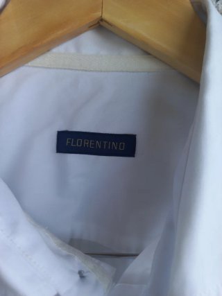 Conjunto Camisa Blanca y Pantalón Gris Talla XL