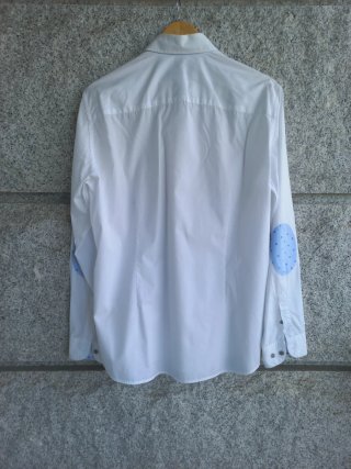 Conjunto Camisa Blanca y Pantalón Gris Talla XL