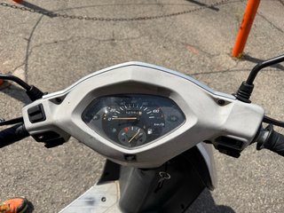 Moto Honda Lead Plata