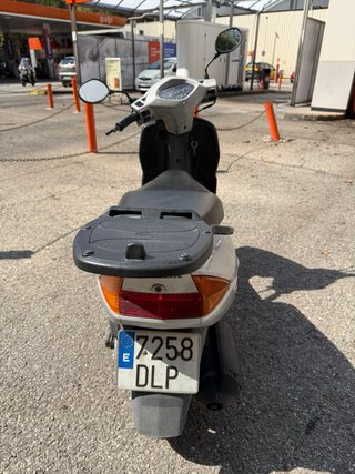 Moto Honda Lead Plata