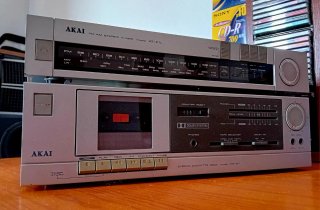 Equipo de música Akai