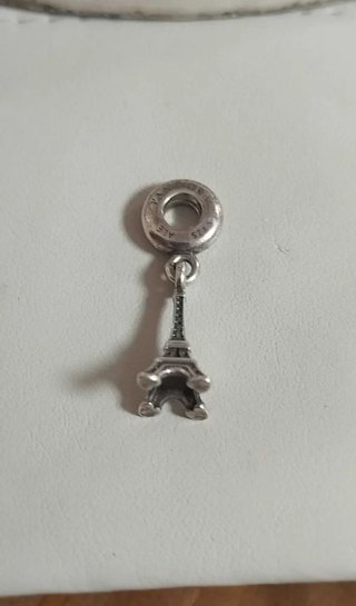 Pandora Charm Colgante Torre Eiffel Plata