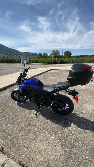 Yamaha MT-07 A2 Azul y Negro
