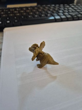 Muñeco dinosaurio Dilophosaurus