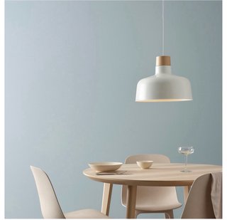 Lámpara de techo Ikea madera y metal