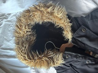 Chaqueta Carhartt Negra con Capucha Talla S