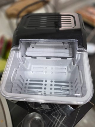 Máquina de Hielo Domo Negra