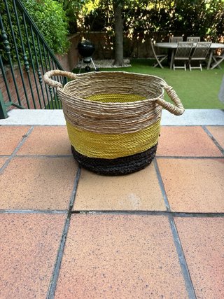Cesta de Yute y Mimbre Tricolor
