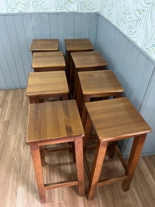 8 Banqueta madera