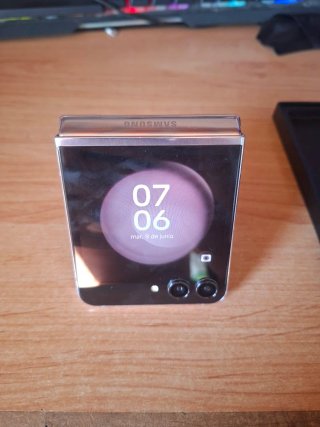 Samsung Galaxy Z Flip5 256GB Lila