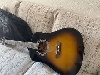 Guitarra Acústica Negra y Sunburst