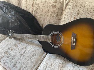 Guitarra Acústica Negra y Sunburst
