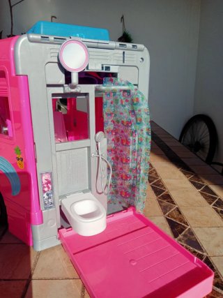 Autocaravana Barbie Rosa