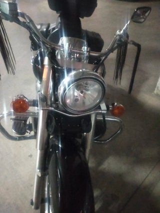 Moto Cruiser Negra y Plateada
