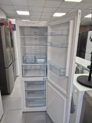 Nevera Bosch 1.85m x 60cm ! Bajo consumo