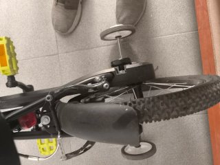 Bicicleta infantil Btwin Dark Hero 500