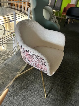 Silla de diseño de gran calidad en liquidación
