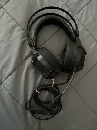 Cascos Gaming Tempest LED RGB