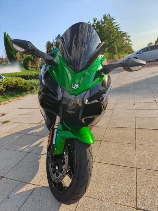 Kawasaki Ninja 1000 SX H2