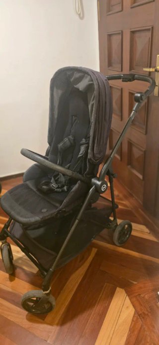 Silla Cybex Melio Carbon Negra con Capazo