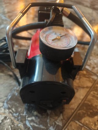 Minicompresor Ultimate Speed UMK 10 C2