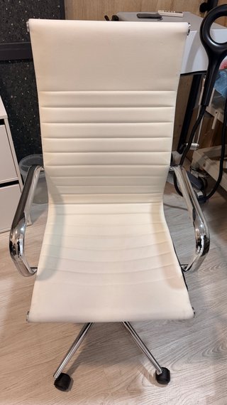 Silla de escritorio moderna blanca