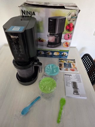 Ninja CREAMi Heladera Eléctrica Multifunción