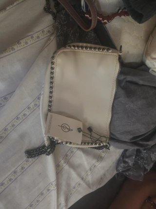 Bolso peludo rojo Stradivarius/Zara
