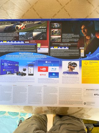 Caja Gran Turismo Sport + Uncharted ps4