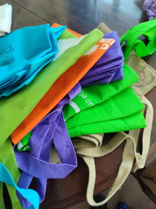Conjunto Sacos Reutilizáveis Coloridos (7 unidades