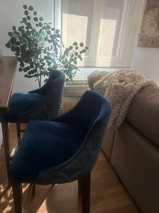 Sillas altas terciopelo azul
