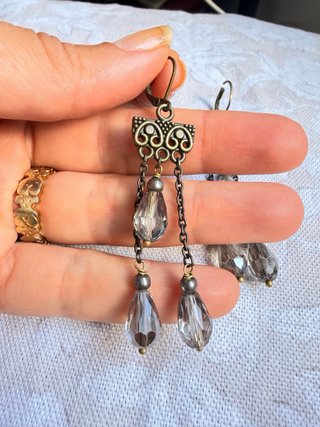 Pendientes largos vintage con cuentas
