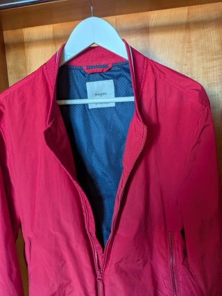 Chaqueta bomber roja Mango