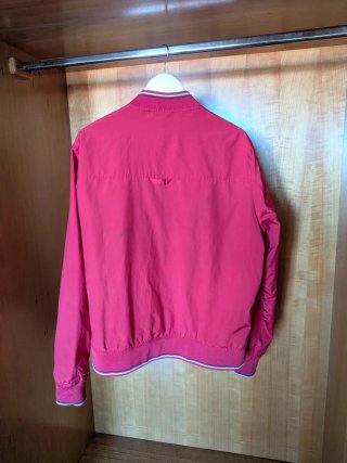 Chaqueta bomber roja Mango