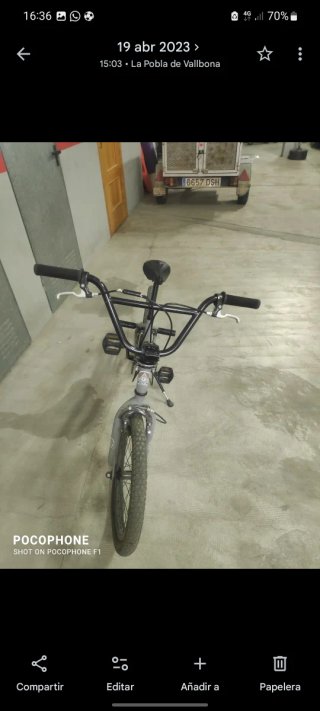 Bicicleta BMX Gris Poco Usada