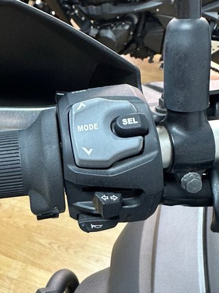 SUZUKI V-STROM 650 A2