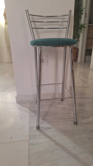 Taburete alto