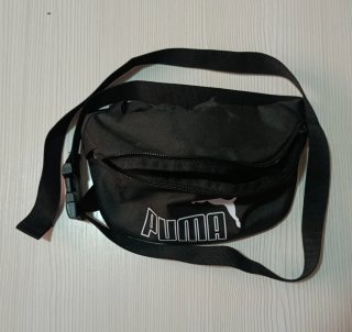 Riñonera Puma color negro