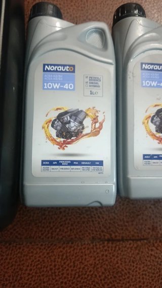 26 Botellas Aceite Motor Norauto 10W-40
