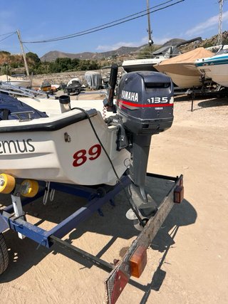 Barca 4,20m + Motor Yamaha 13,5cv + Remolque