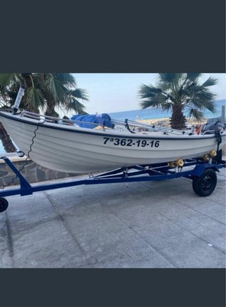 Barca 4,20m + Motor Yamaha 13,5cv + Remolque