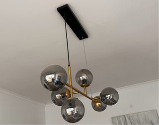 Lámpara colgante 6 bolas cristal gris metal dorado