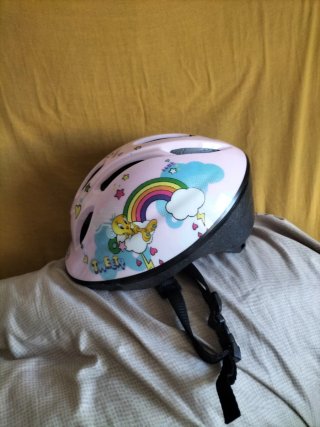 Casco infantil rosa con Tweety