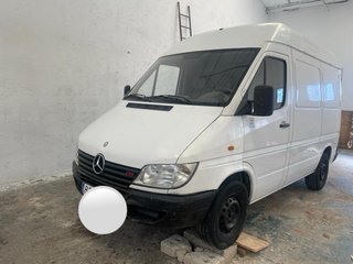 Mercedes-Benz Sprinter 2000