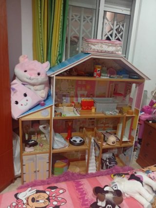Casa de muñecas grande