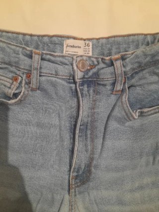 Pantalón vaquero Stradivarius