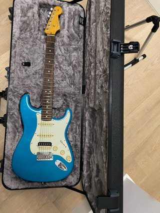 Fender Stratocaster American Pro II HSS Miami Blue
