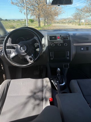 Volkswagen Touran 2011