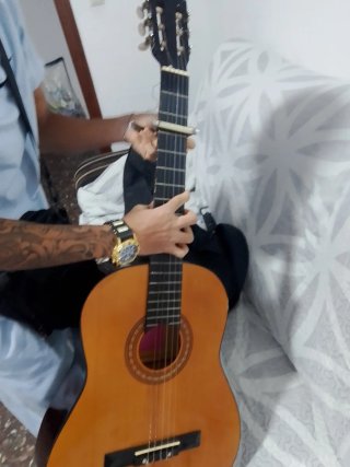 Guitarra Romanza