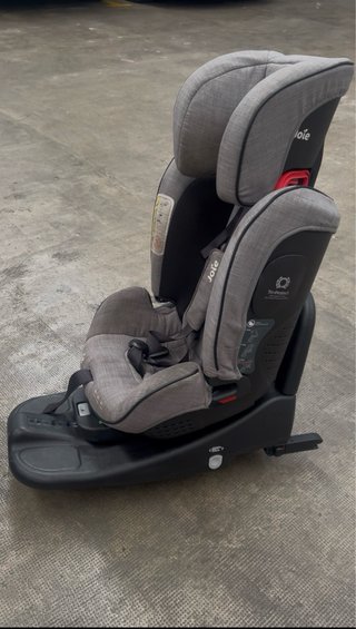 Silla de coche Joie gris